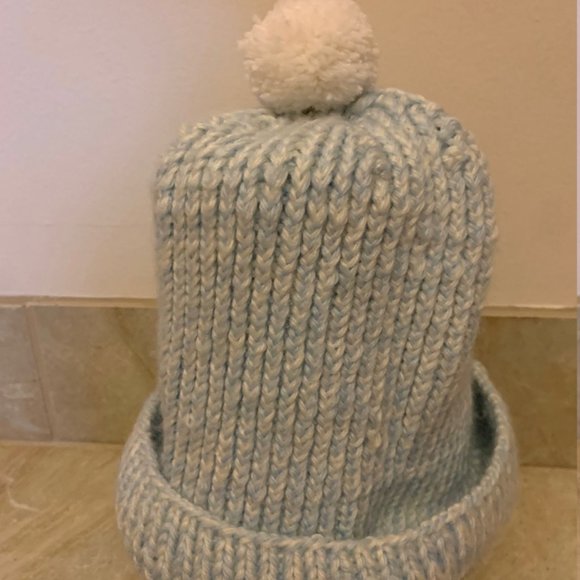 🧶Hand-Knitted🧶Light Blue Beanie with white Pompom - Adult size - Picture 2 of 2